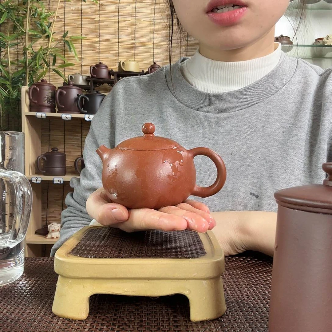 紫砂茶杯降坡西施壶200CC左右