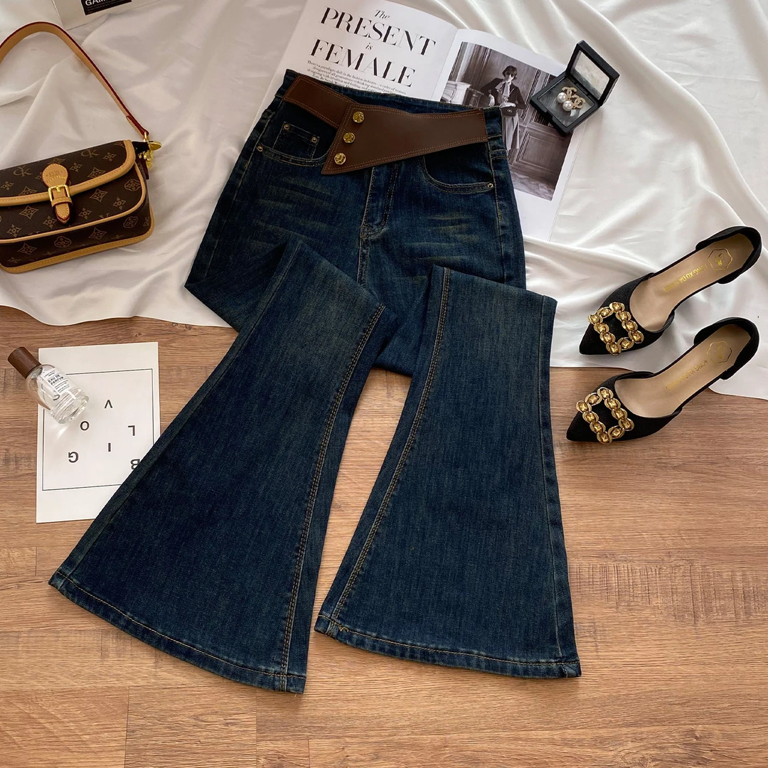 设计感微喇牛仔裤女秋冬2025年新款高腰修身显瘦加绒马蹄喇叭裤子