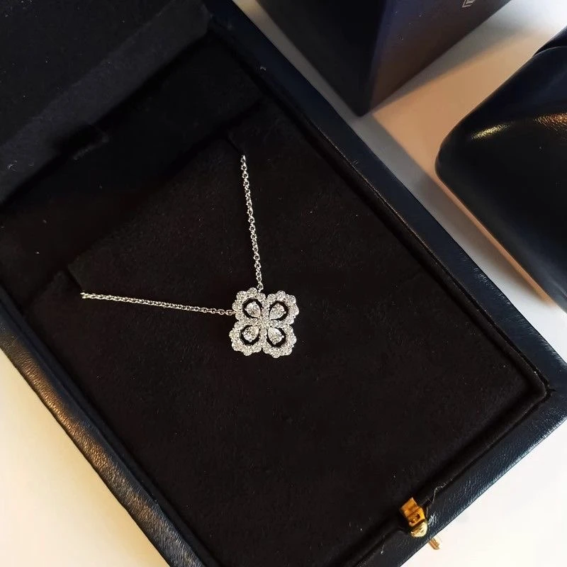 钛钢项链 四叶草项链女ins轻奢小众设计感满钻花朵锁骨链气质百搭