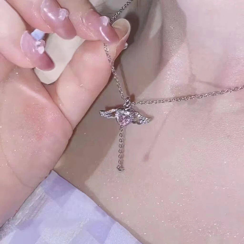 钛钢吊坠 丘比特之心项链女ins高级小众轻奢天使吊坠锁骨链设计感