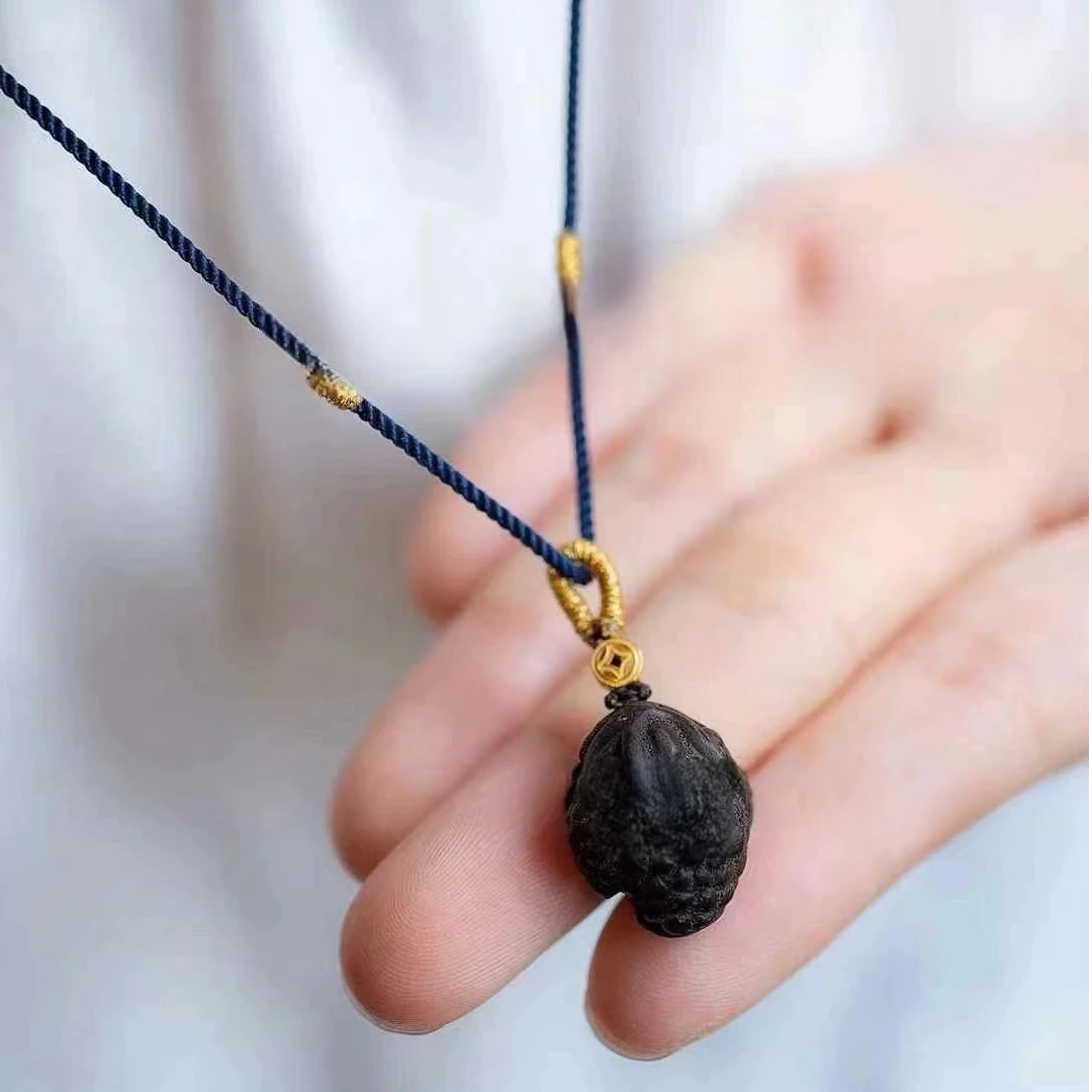 野生越南芽庄棋楠沉香木沉水雕刻金蟾吊坠