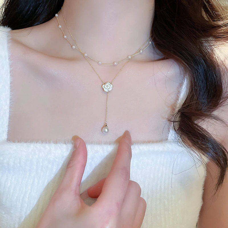 QIANSHI/牵饰 铜合金项链 轻奢双层山茶花法式项链女叠戴锁骨链