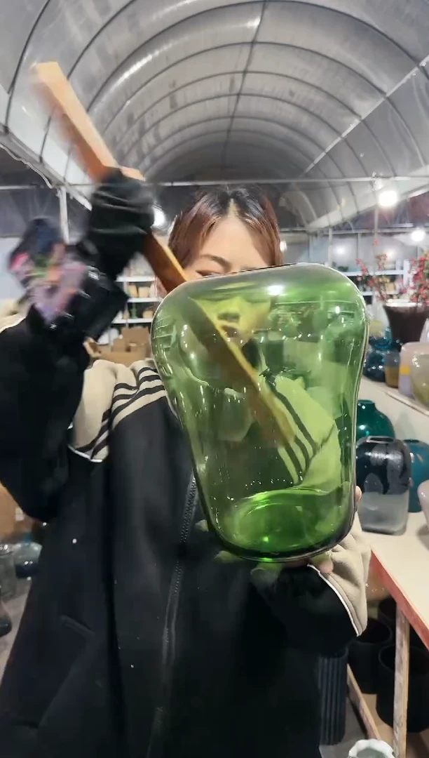 【闪购商品】玻璃花瓶口径9，高27