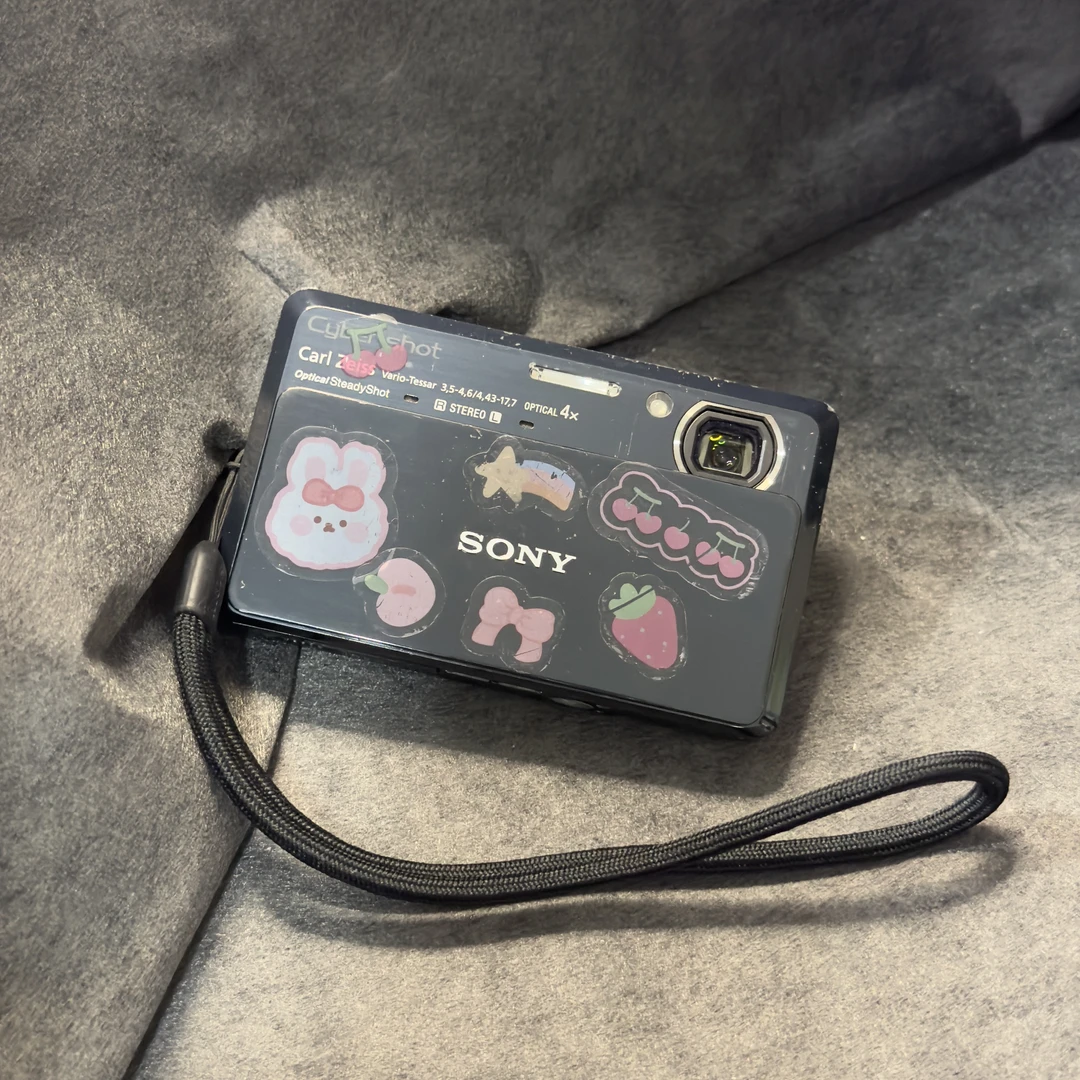 9新 Sony/索尼 TX7 黑色1000万像素 4倍变焦 出片色彩丰富 无暇