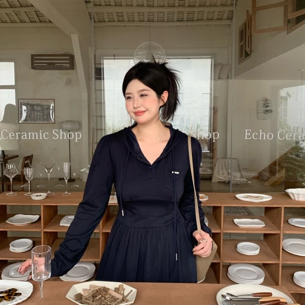 知葵微胖店铺【瘦瘦惹人爱】秋季连帽收腰显瘦A字连衣裙12243L2800