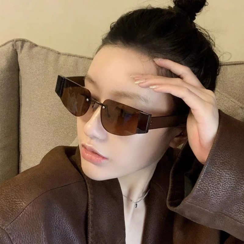 大脸显瘦一体式太阳眼镜复古凹造型高级感防紫外线骑行墨镜茶色款