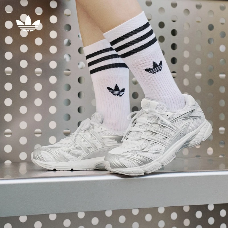 阿迪达斯三叶草 女款休闲跑步运动鞋 adidas TEMPER RUN 2 IH7987