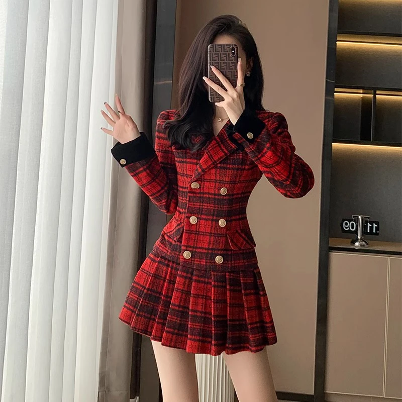 秋冬新款小香风高级感红色女装连衣裙小个子女小众设计格纹西装裙