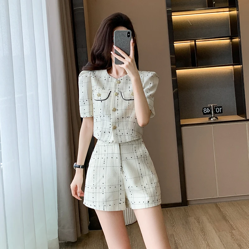 夏季新款小个子洋气减龄时尚套装女法式小香风气质显瘦短裤两件套