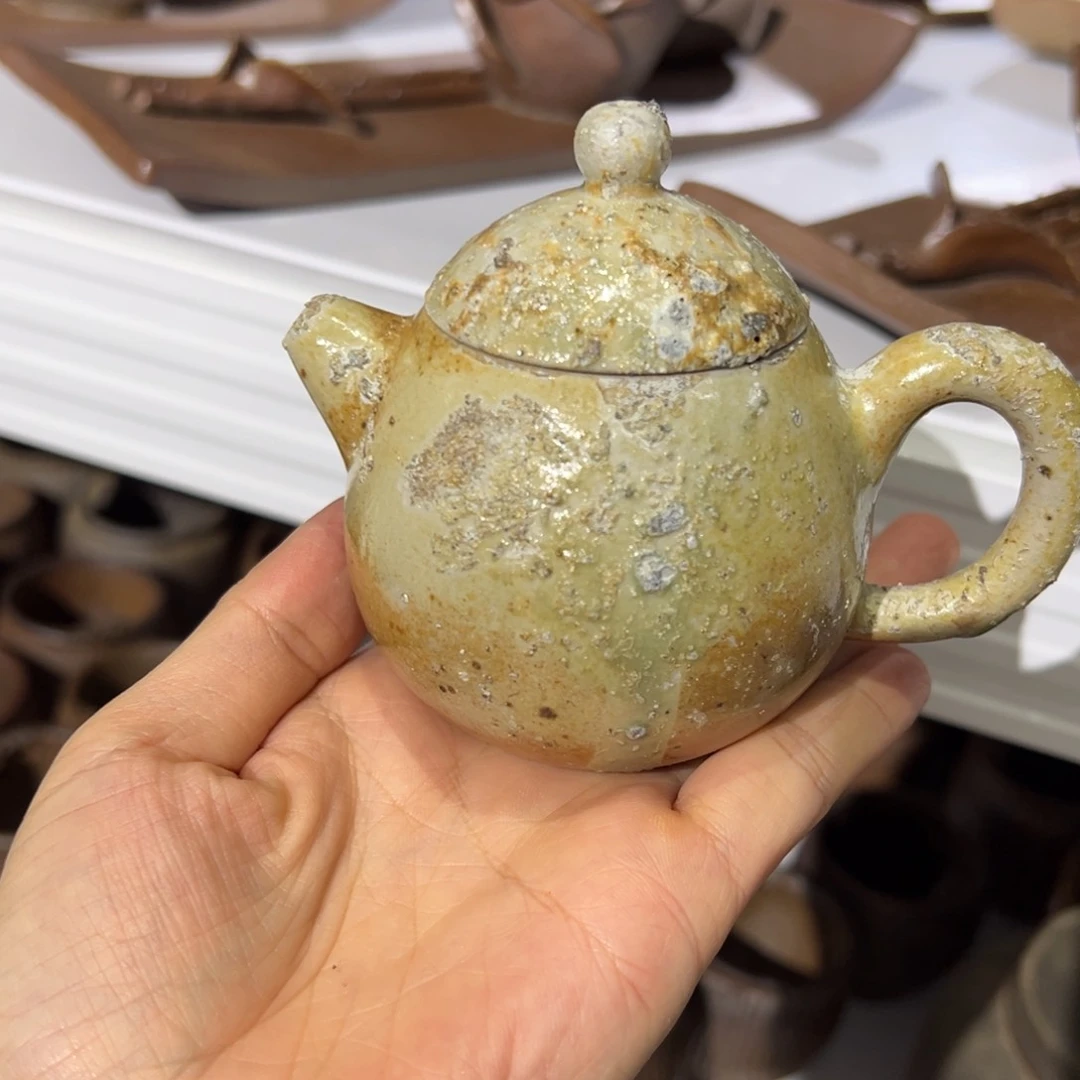 贵台龙窑柴烧茶壶A52