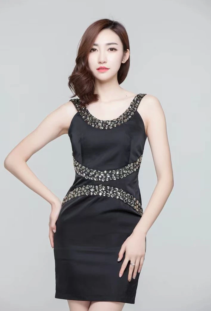 重工钉钻吊带裙 黑米蓝三色可选