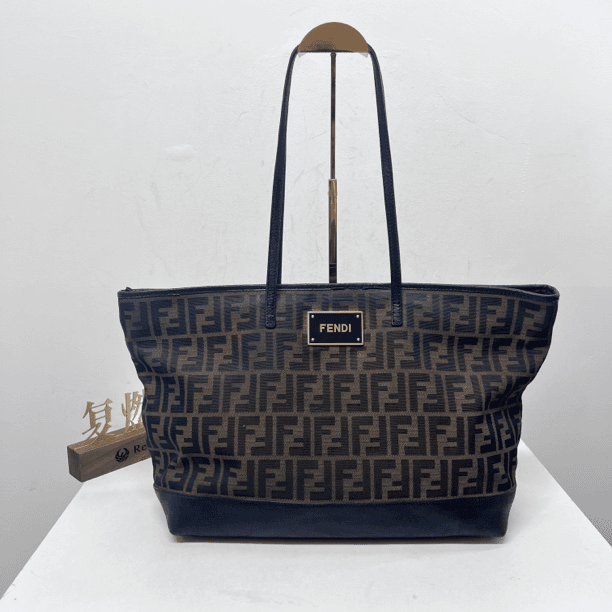 95新 FENDI/芬迪 复燃精选/芬迪 老花logo托特包