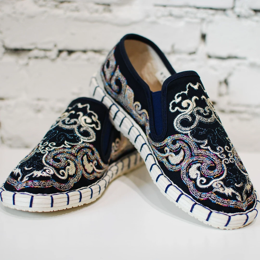 珐琅彩布仆绣艺国潮中国风纯手工布鞋男女原创刺绣国风透气春秋款