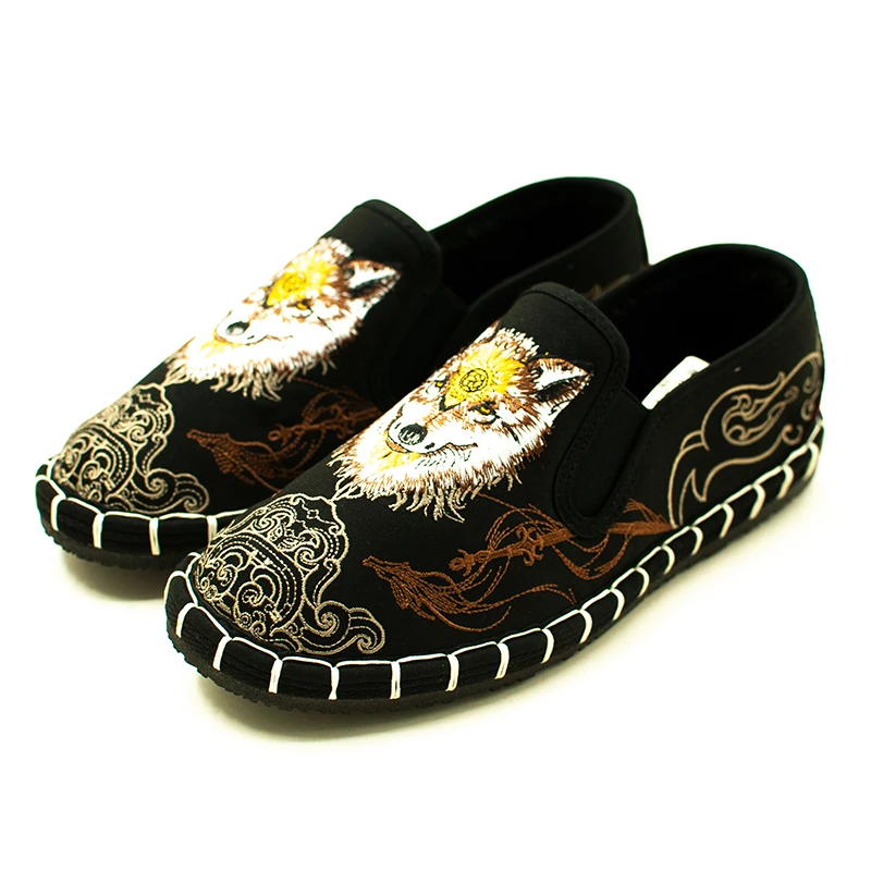 布仆绣艺老北京手工千层底休闲保暖舒适刺绣国潮冬款低帮战狼