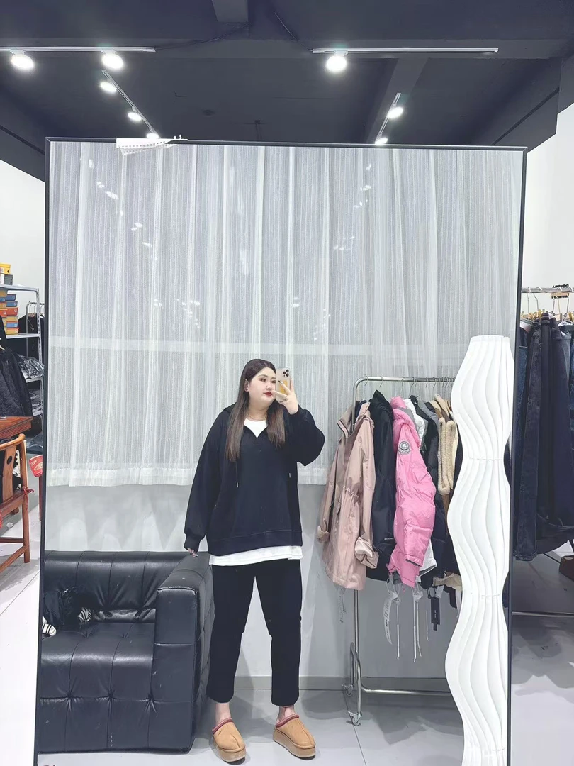 W阿薇-纯欲风假两件上衣