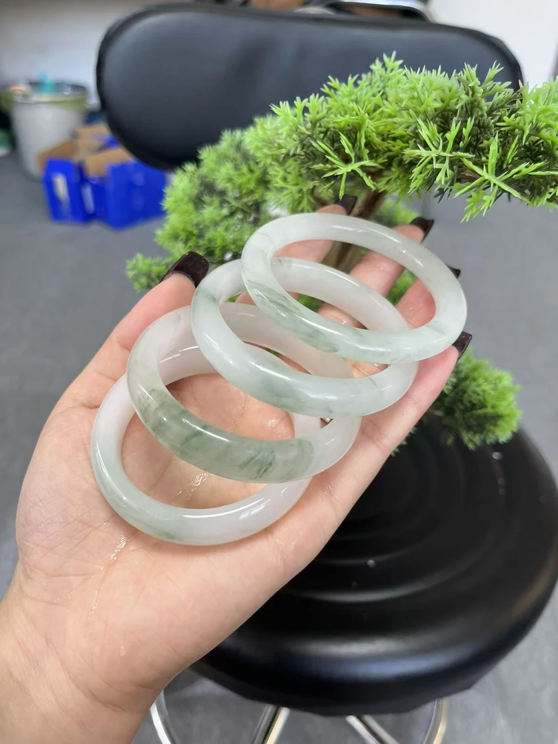 定制天然天山翠手镯颜色不同拍一发一(多样性发货发其一)