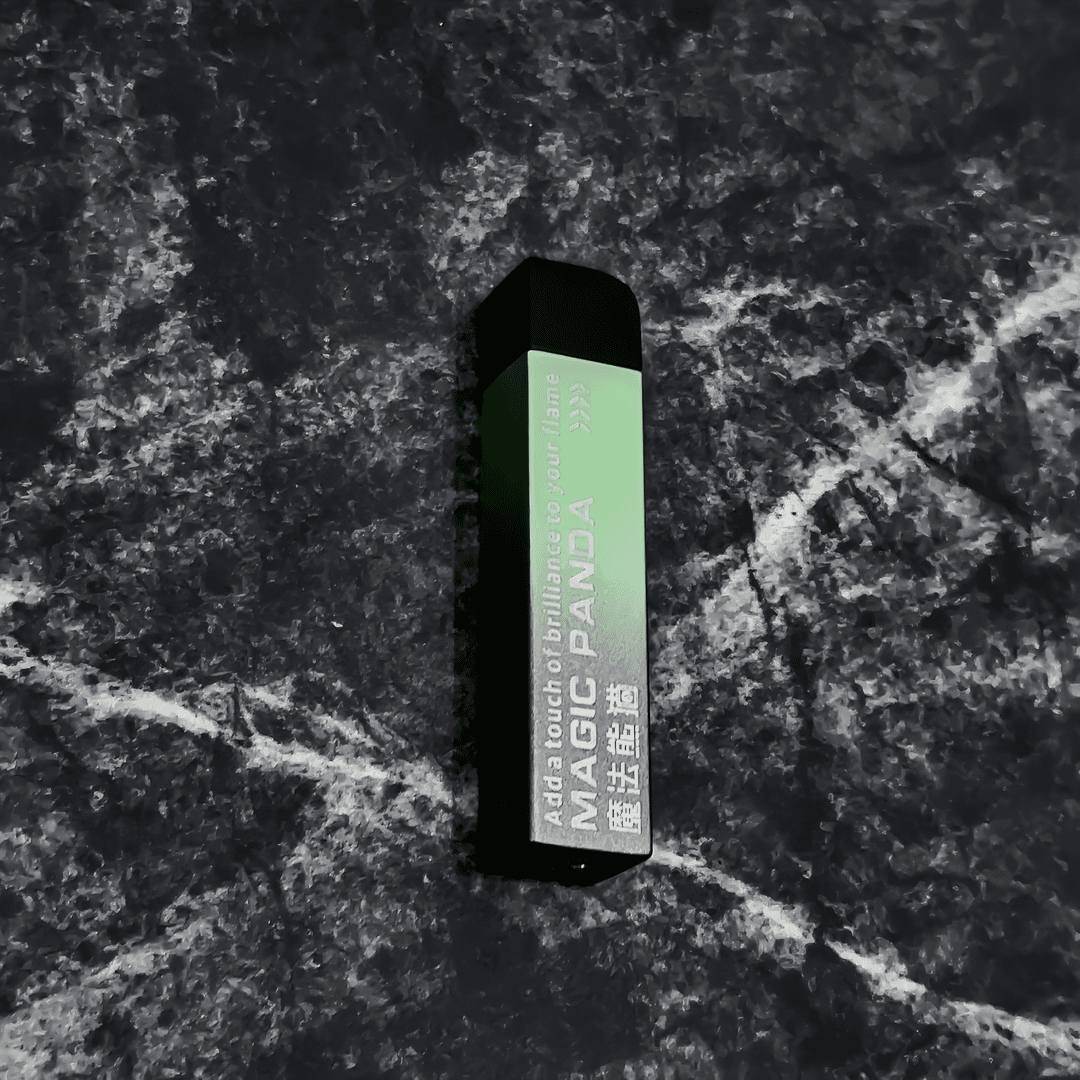 【燕晓】潮牌渐变色高颜值防风创意打火机充气金属高级感送礼物男士