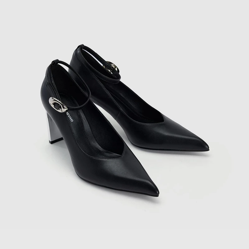 URBAN REVIVO2024秋季新款女士知性风尖头高跟鞋UAWS40140