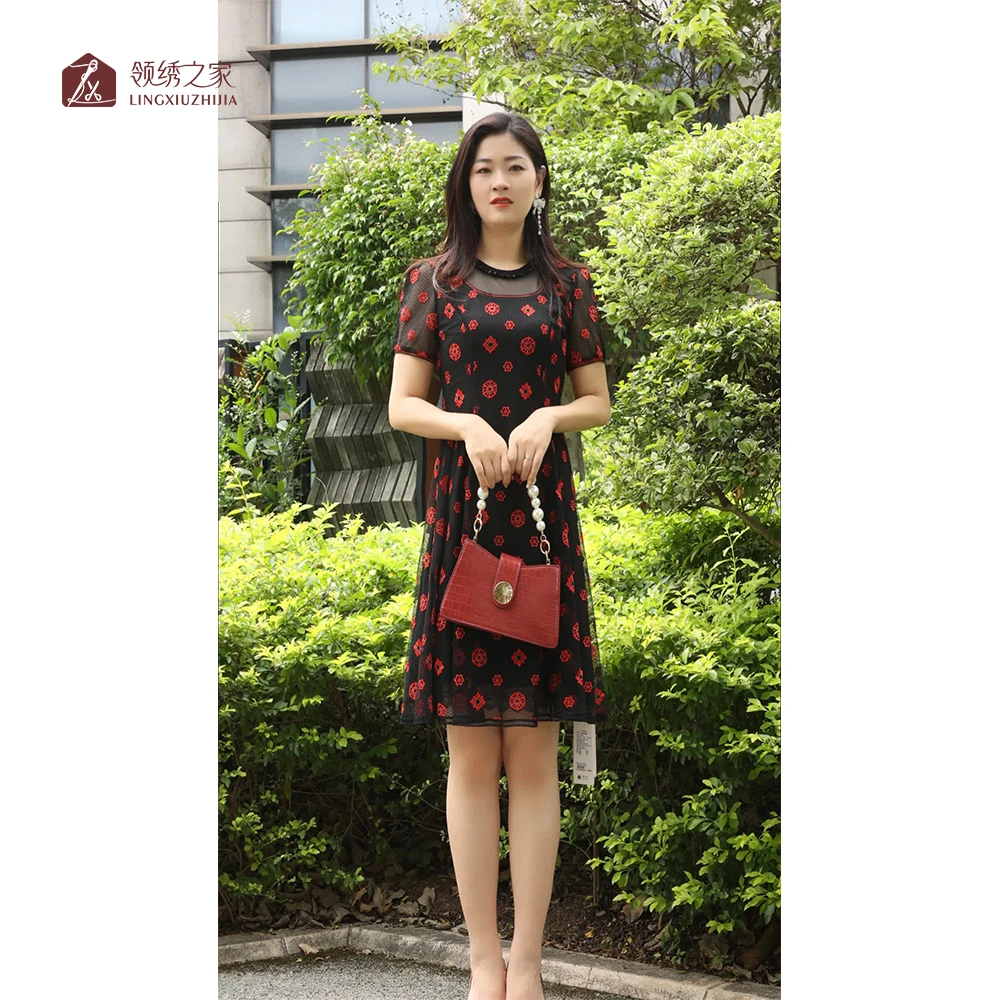 蕾丝绣花连衣裙台湾装妈妈装#L700738H-59显瘦夏季气质时尚拼接