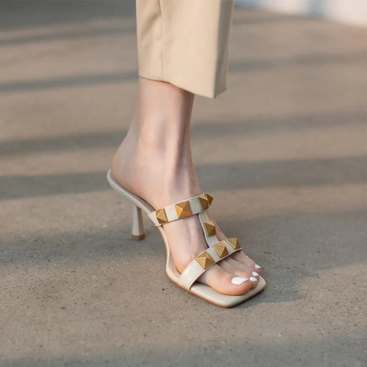 UHCK2024年夏季拖鞋女夏铆钉外穿时尚仙女风凉鞋懒人高跟细跟爆款