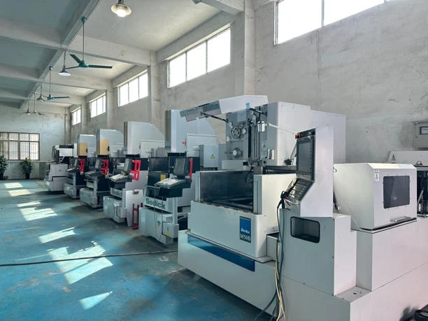 西部M50B慢走丝，沙迪克 ALN400Qs慢走丝AQ360LS AD32Ls火花机多台