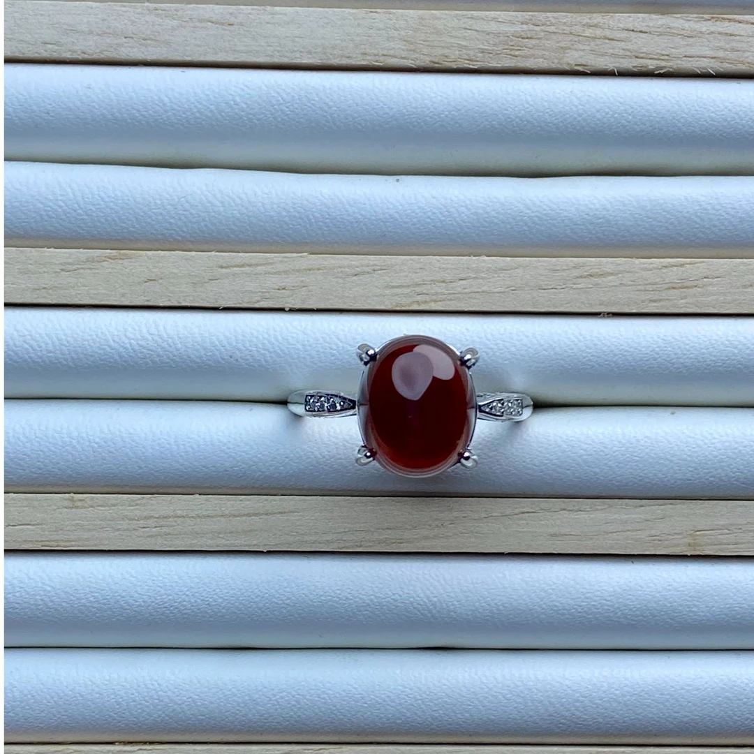 莫桑比克酒红石榴石纯净体10*12蛋面戒指女款气质时尚红色