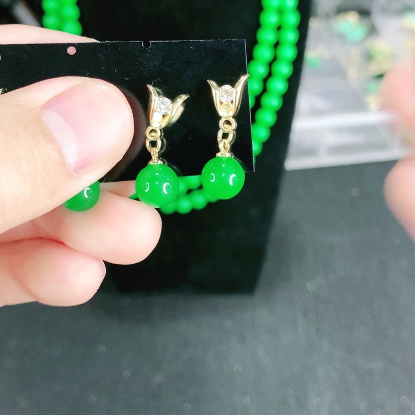 【闪购商品】翡翠耳饰未镶嵌