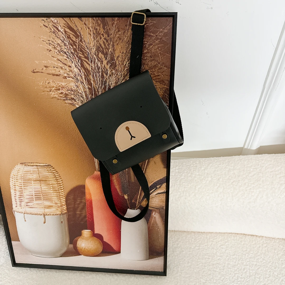 时尚双肩包黑色手机包牛皮单肩拼色百搭小众小众小众黑色撞色斜跨