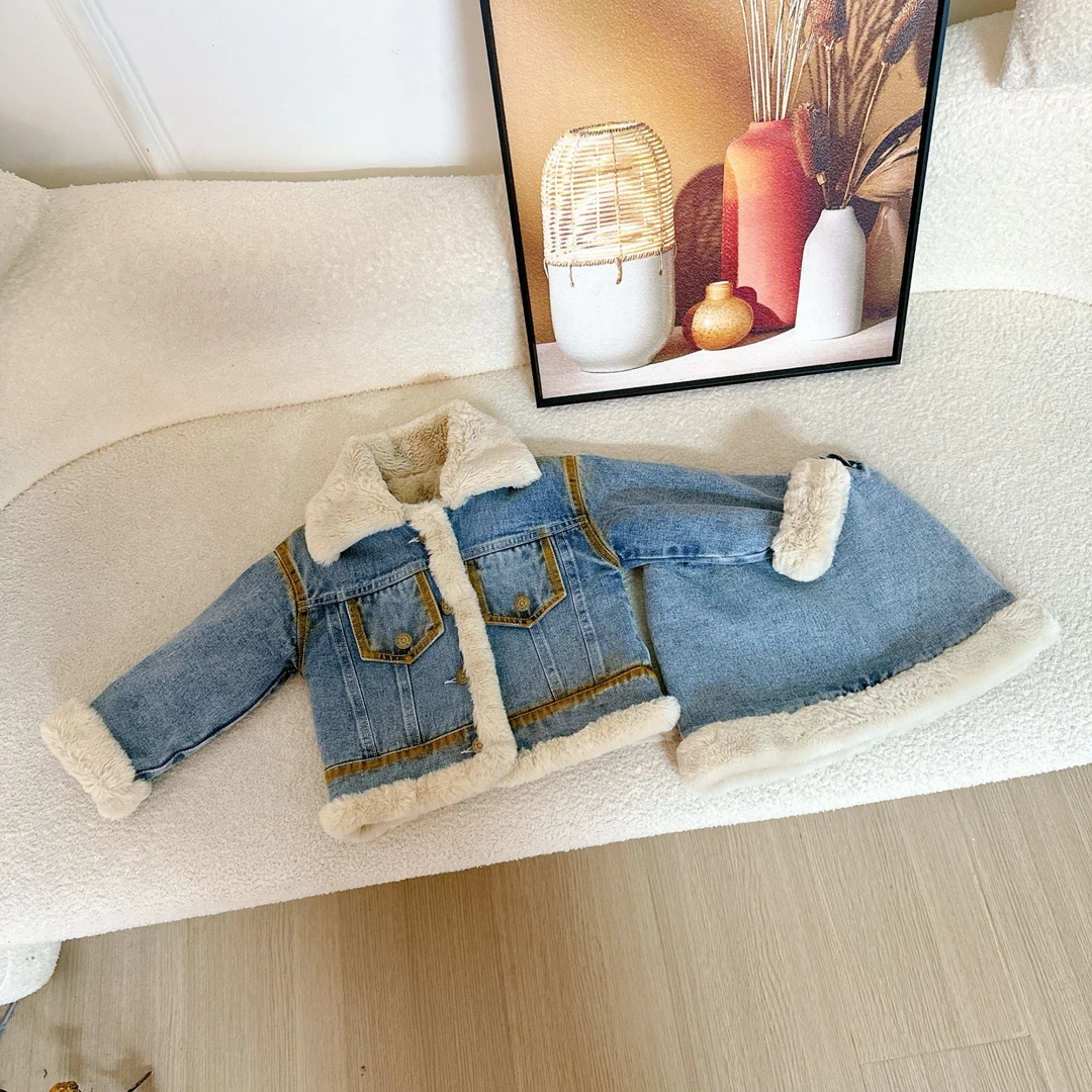 女童冬季设计感时髦高级感时髦牛仔套装4D017