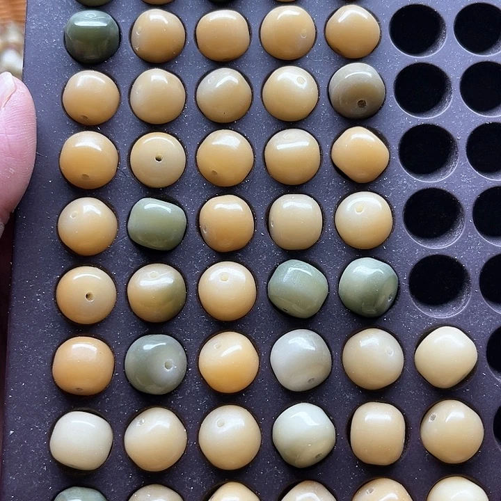 白玉菩提吊坠瑕疵12-10青柠汉堡54颗