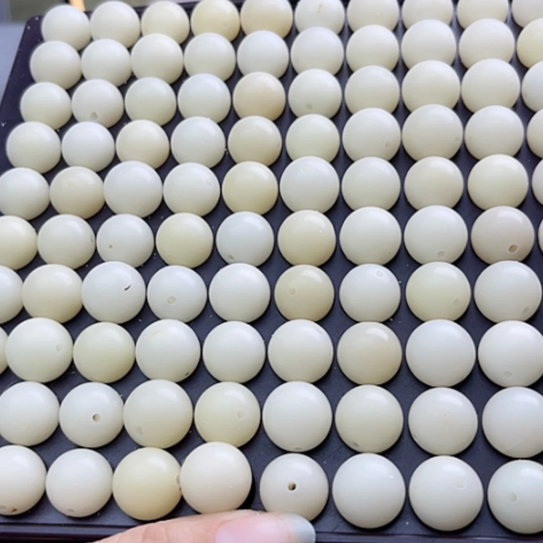 【闪购商品】白玉菩提吊坠瑕疵15白玉圆30颗卡灯牌宠100