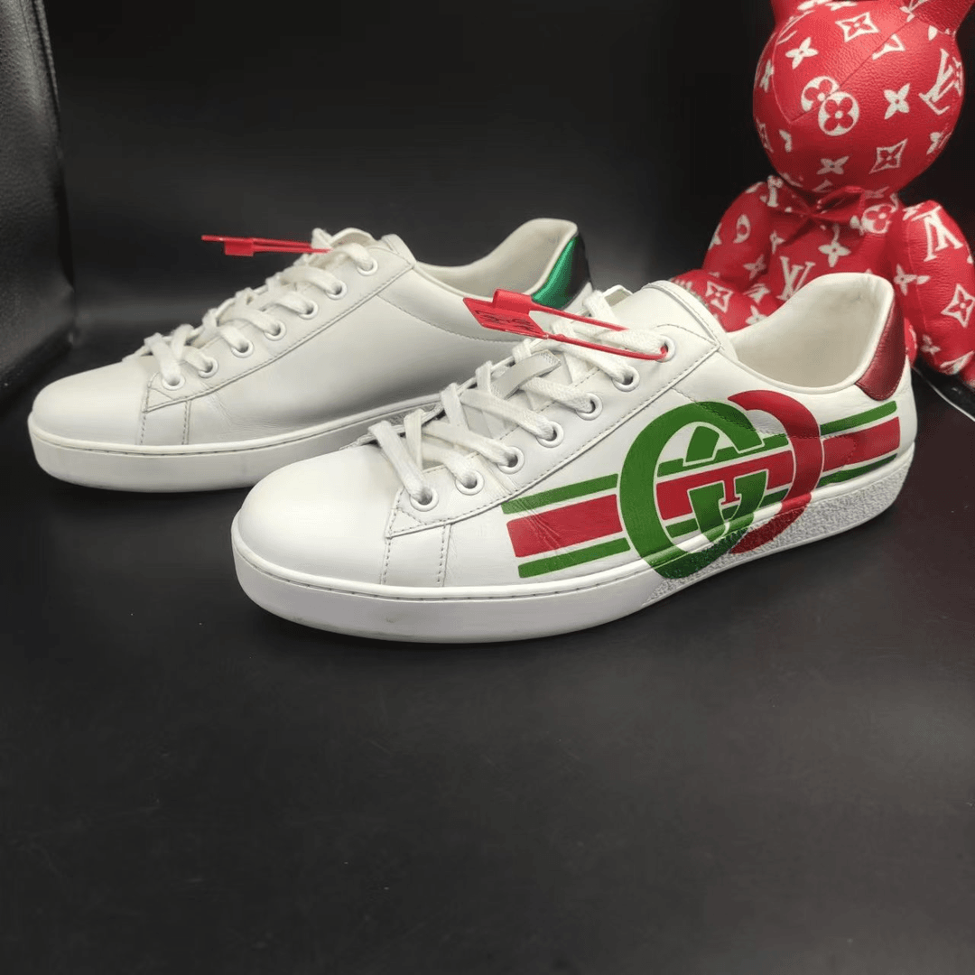 【147特惠】GUCCI/古驰 男士经典白色双G互扣印花时尚百搭板鞋41.5