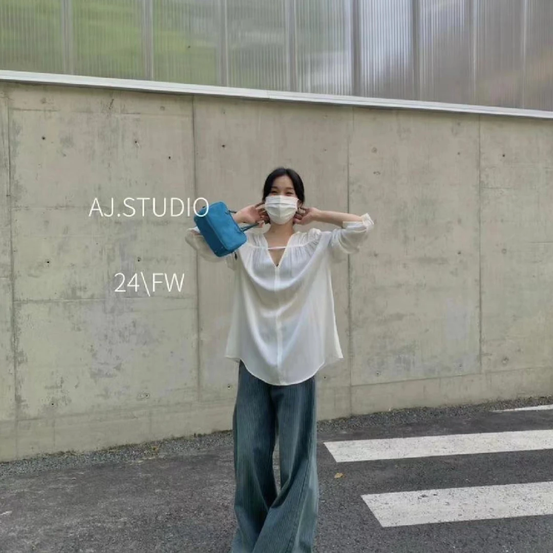 AJ 福秒（1aj91808#）垂感好 韩系v领衬衫～ 10-10