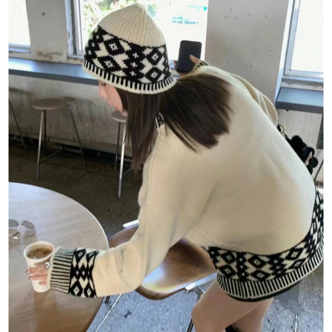 菜花 新款（1CH22257#）超有feel  撞色好好看厚实毛衣～10-17