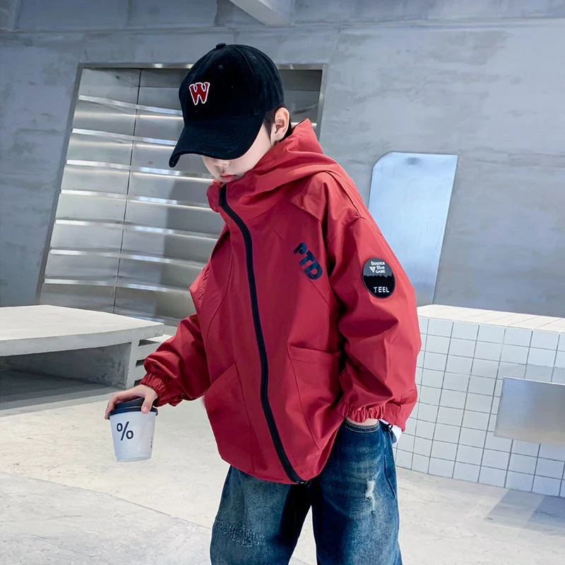 男童春秋装酷帅风衣外套2024新款中大童男孩春季潮冲锋衣夹克炸街