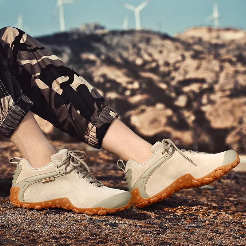 户外登山野营旅行用品越野跑鞋男女运动鞋徒步休闲防水透气情侣款