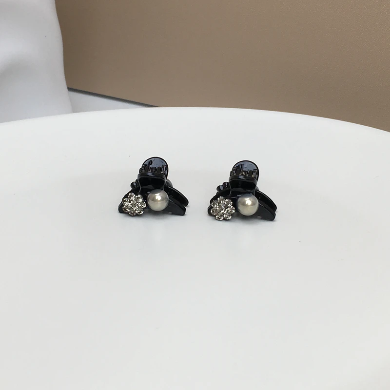 2028迷你精致小号发夹简约气质高级感抓夹刘海夹新款小夹子发饰女