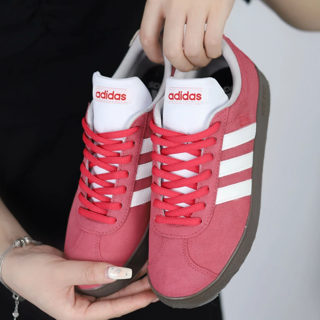 adidas/阿迪达斯 定制款德训鞋芭蕾风浅粉红莓莓低帮运动休闲板鞋