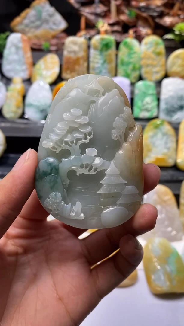 【闪购商品】翡翠颈饰未镶嵌天然翡翠A货一物一证