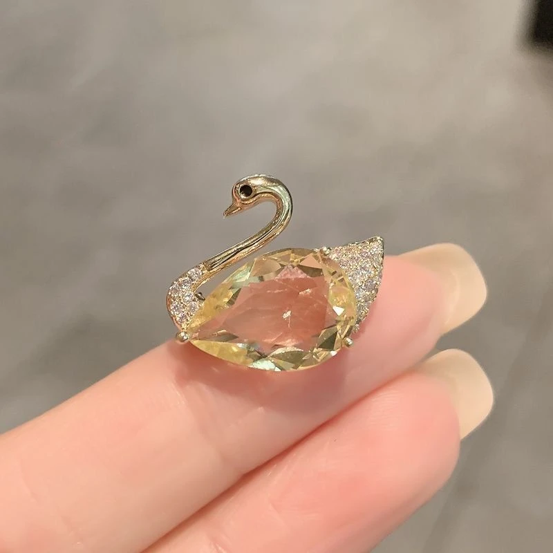 合金胸针 天鹅胸针仿水晶女奢华胸花防走光扣潮个性别针西装精致