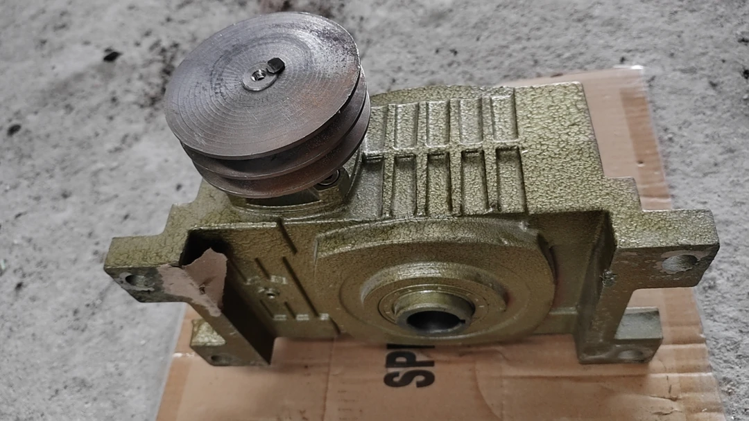 减速机波箱石磨机减速机