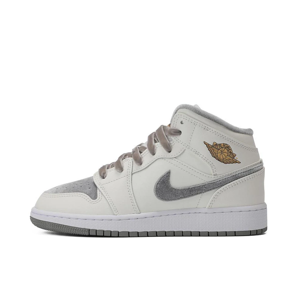 nike耐克新款大童童鞋 AJ1 米色中帮休闲运动篮球鞋FB9899-100