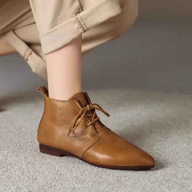 春秋冬短靴女英伦风2024新款单靴复古百搭显瘦马丁靴真皮平底靴子