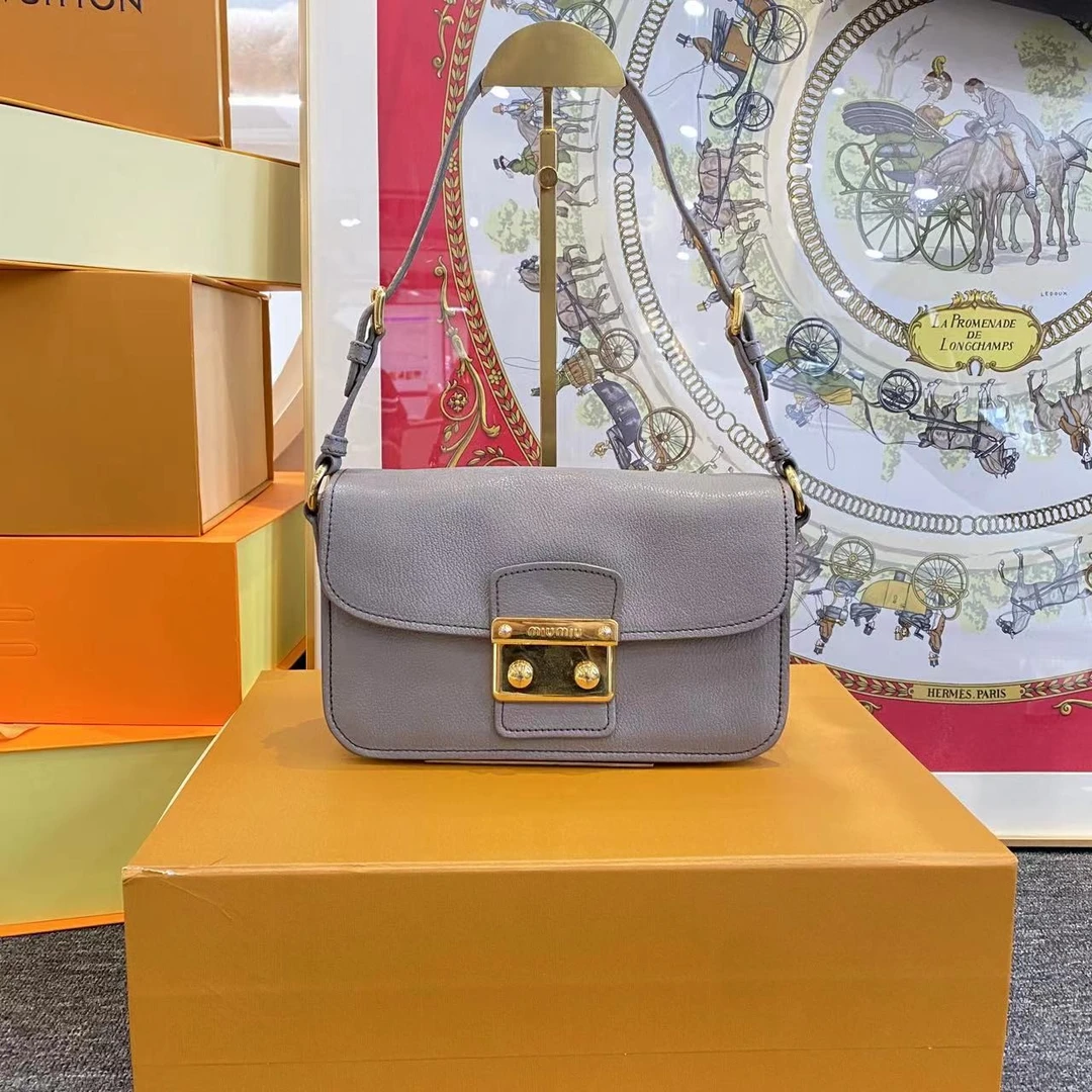 95新 MIU MIU/缪缪 大有/miumiu单肩包/53227