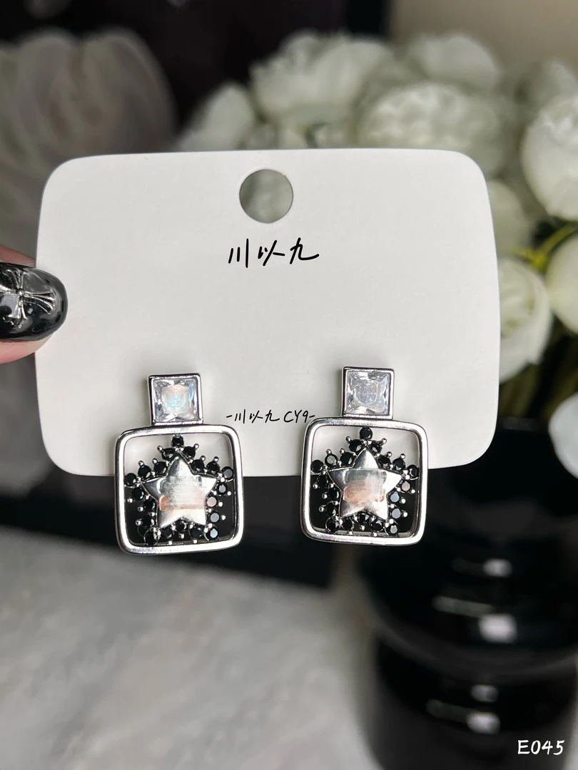 铜合金合成锆石耳饰 CY9 缪星星大方锆框框耳钉E045
