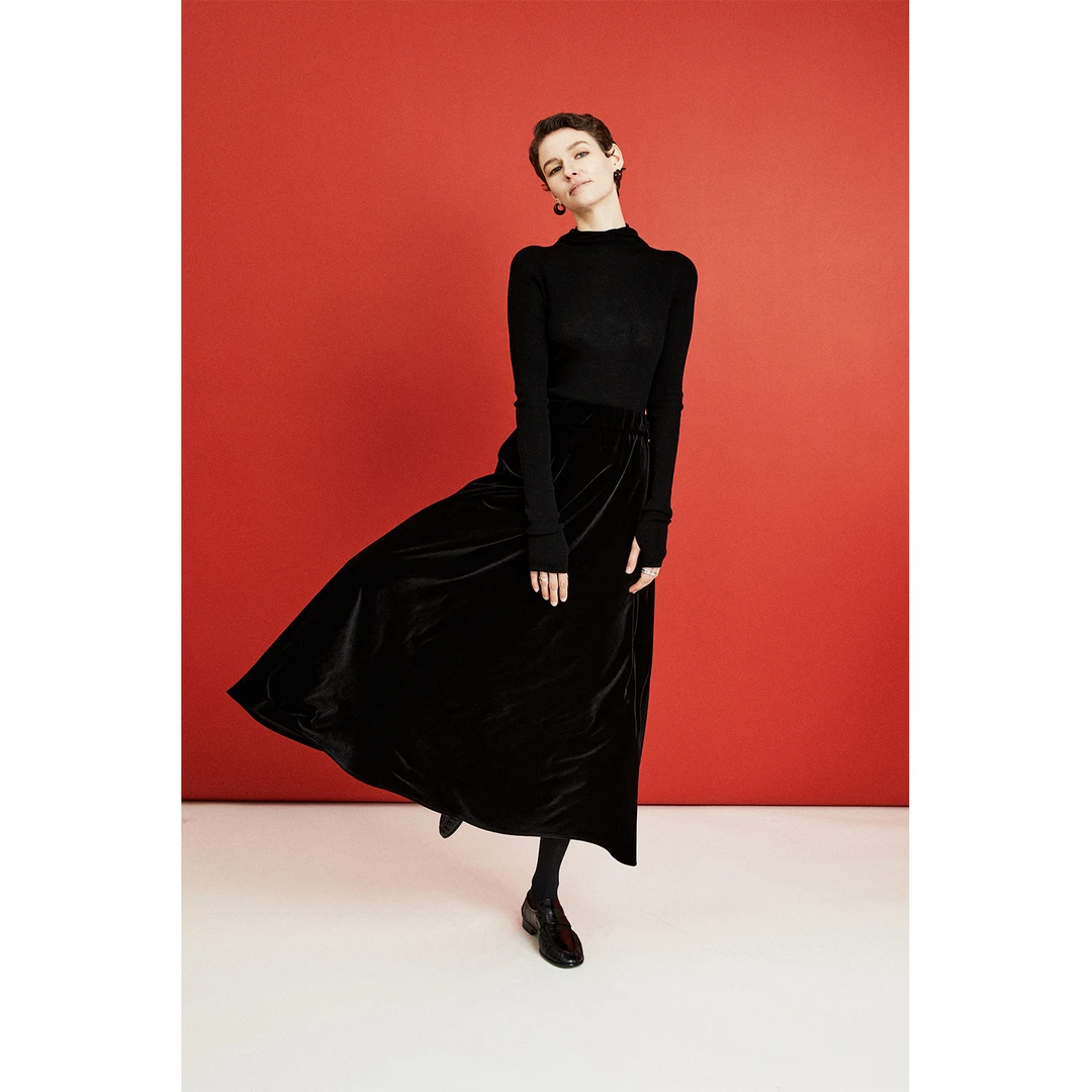 23.MRS Studios 百搭优雅韩国进口细腻不倒绒显瘦丝绒半身裙01