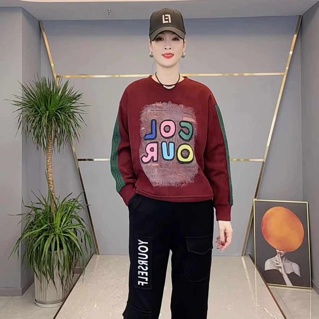 shishu/拾束冬季新款时尚女装圆领字母印花百搭加绒卫衣女HL8886