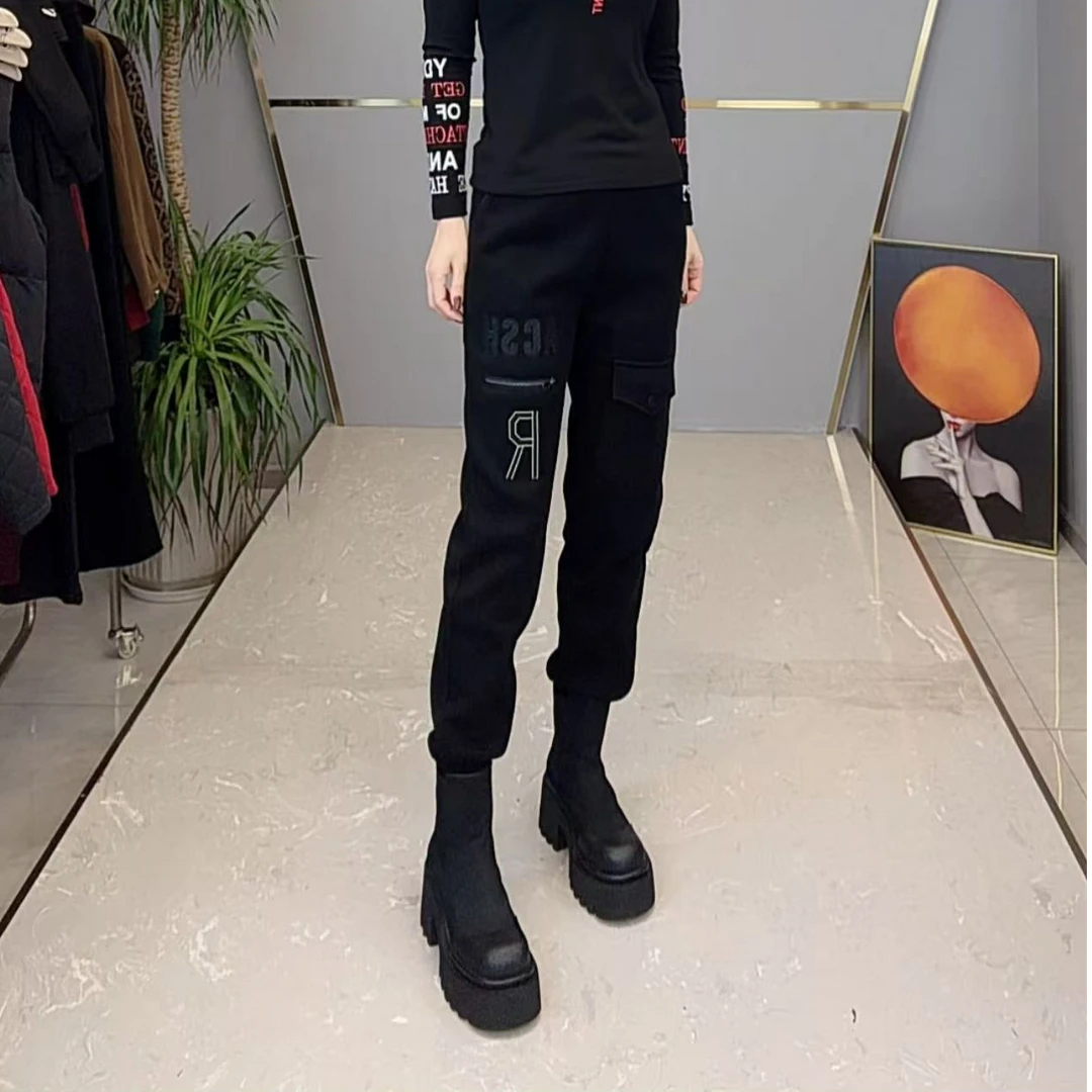 shishu/拾束冬季新款百搭潮流字母加绒束脚休闲卫裤PP5838