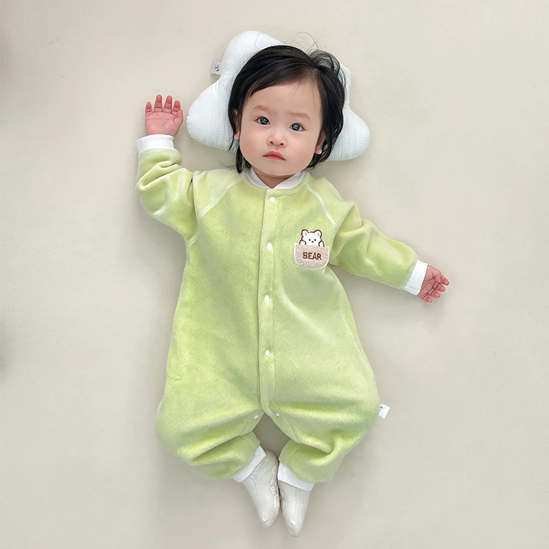 婴儿加绒连体衣秋冬宝宝保暖哈衣新生儿一体绒爬服男女童外套加厚