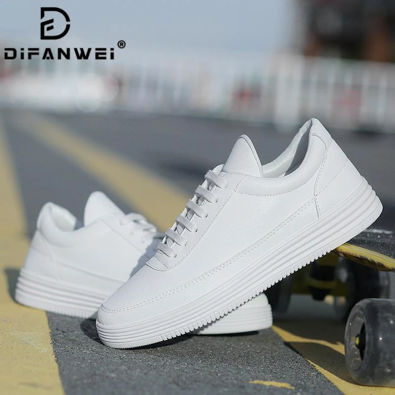 春季小白鞋男鞋韩版ins潮流学生板鞋子男款休闲皮鞋运动港风潮鞋